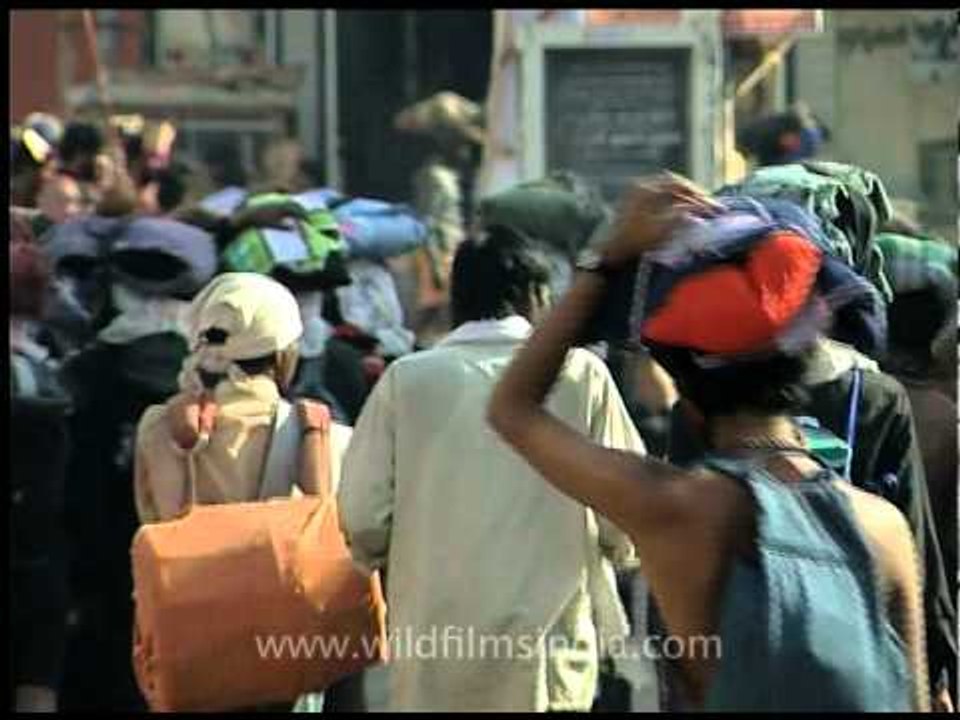 Sabarimala dancers traipse through town!