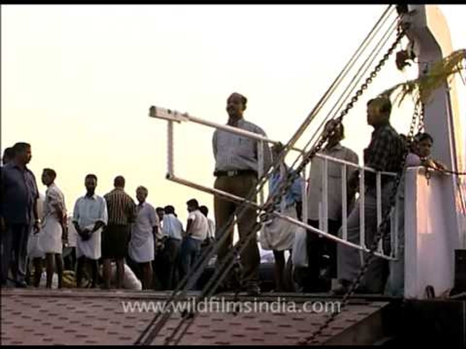 Ferry boats carrying people and vehicles in Cochin