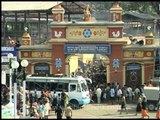 Heaving mass of pilgrims at Shree Dharmasastha temple