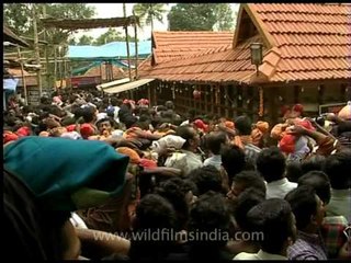 Waiting for stampede like disaster to strike - Crowded scene in Sabarimala