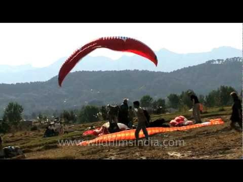 Parasailing in paradise, Billing