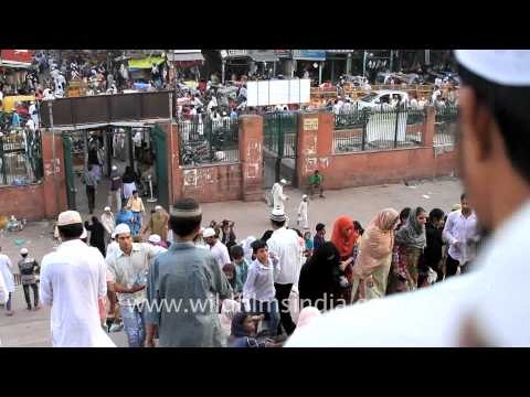 Islamic devotees during the holy month of ramadan, Jama Masjid