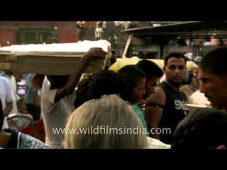 A crowded evening on the eve of Ramzan Roza