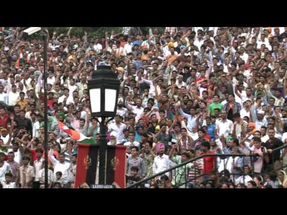 Visitors during retreat ceremony at Wagah Border