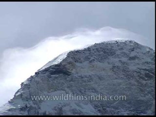 Summit jet-stream plumes on Nanda Devi summit