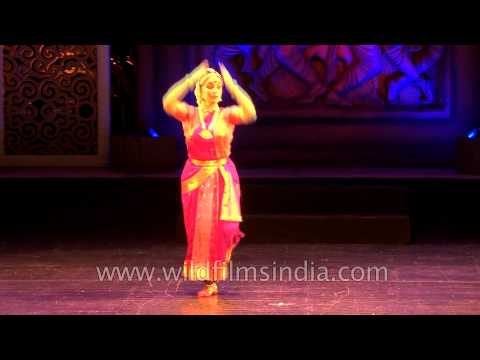 Foreign Dancers performing Indian Classical