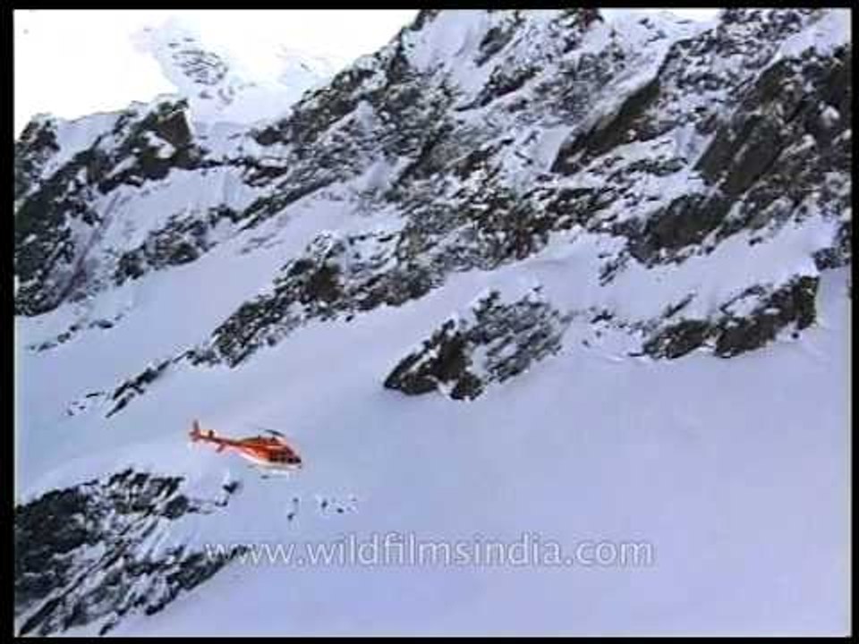 Bell 407 helicopter flight over Himalayas