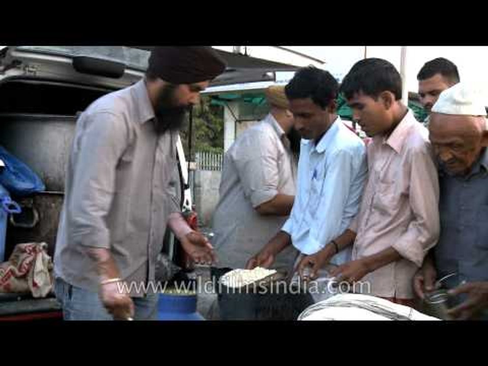 Feeding the homeless and the poor - Jap Jaap Sewa NGO doing its bit