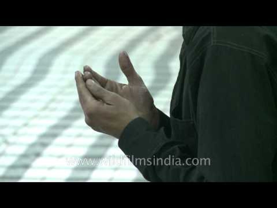 It's time for Namaz!