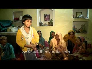 Little girl dances pretty well on Choti Diwali : Fatehpur Beri