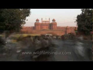 Red Fort, Delhi: experience a full day to night transition in One Minute!