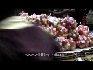Apple seller in Dimapur Hong kong market!