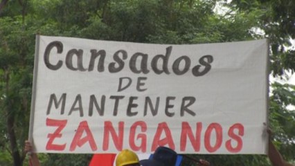 Paraguayos piden frente al Congreso desbloquear listas electorales