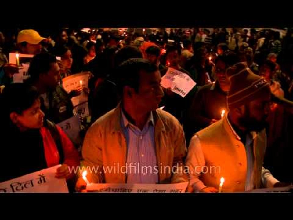 Delhi's night of grief: Citizens unite as they attend candle-lit vigils for physical assault victim!