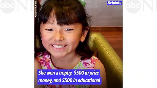 Une fille de 10 ans, née sans mains, remporte le concours d'écriture