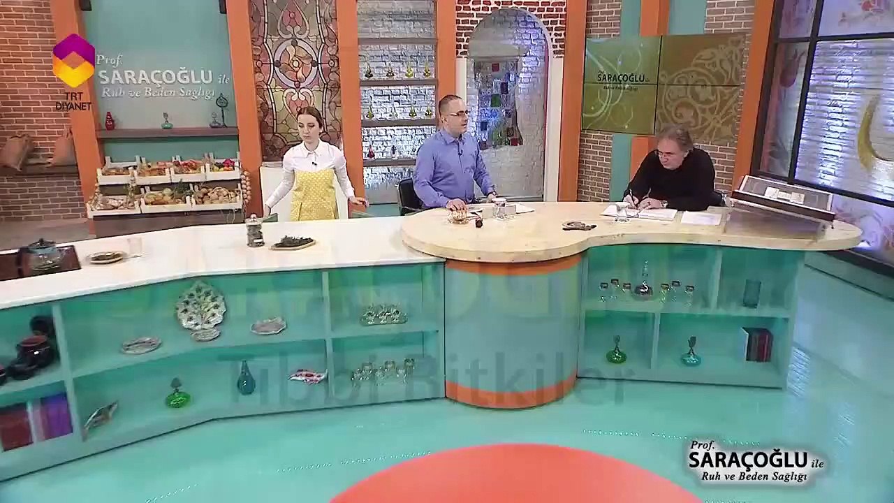 Tıbbi Bitkiler Isırganın Faydaları - İbrahim Saraçoğlu