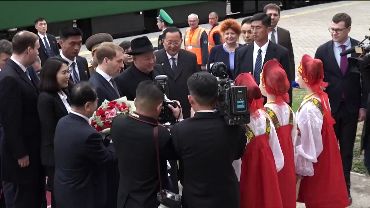 "Extrême-Orient-Express": Kim sur les traces de son père