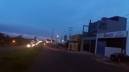 Sequência de quatro postes sem luz às margens da 277 gera reclamação