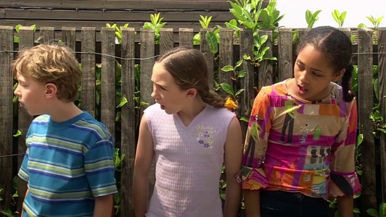Brum 411 | RUNAWAY SOFA | Kids Show fll eps