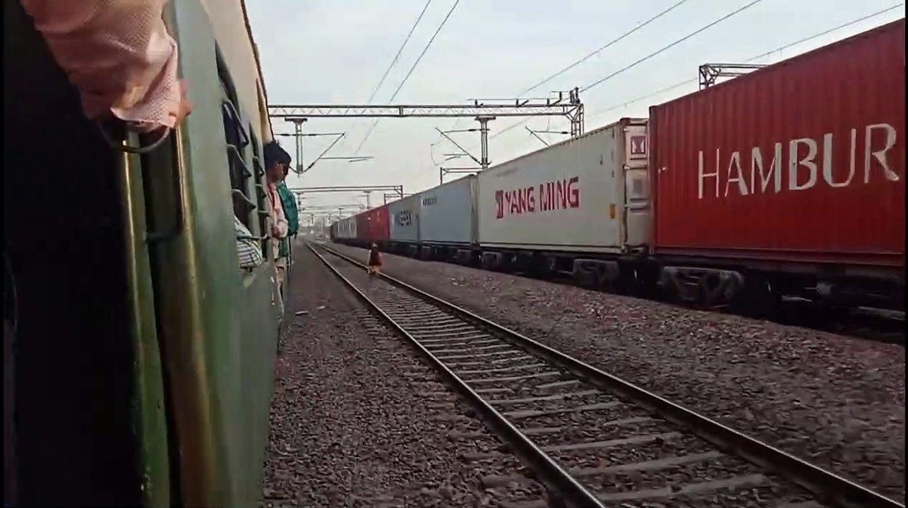 Travelling in Rail from Tughlakabad to Old Faridabad