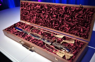 Putin, Kuzey Kore Liderinin Hediyesini 1 Rubleye Satın Aldı