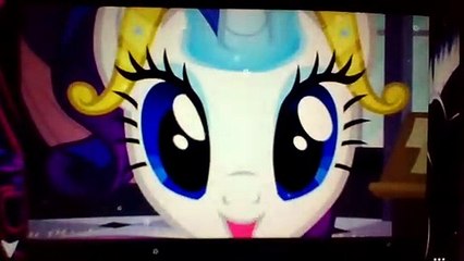Rarity sing like Zoe!