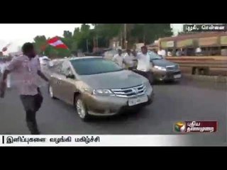 IJK members greet Parivendhar as he gets bail