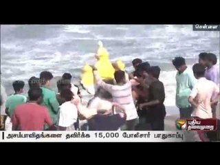 Devotees immerse Ganesh idols in Sea for second day in Chennai  2