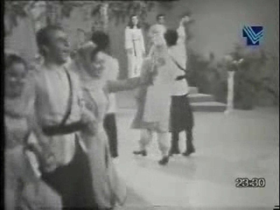 17- Jozof Azaar & Fadwa Obeid - Oul Lel Helwa