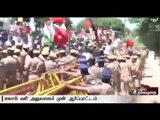 Thousands of farmers and members of political parties court arrest on Tanjore