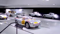 VÍDEO: Nos colamos en el museo Porsche por la noche, ¡menudo espectáculo!