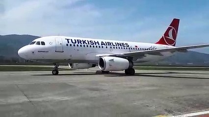 THY TK6942 sefer sayılı uçak havalimanına indi2