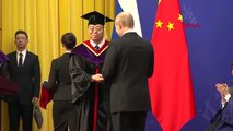Dha Dış - Putin'e Tsinghua Üniversitesi'nden Fahri Doktora
