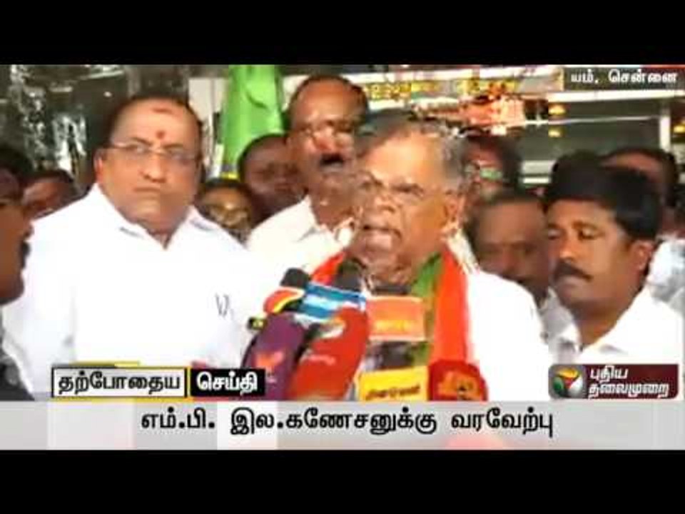 Senior BJP leader L. Ganesan addressing reporters' queries at the Chennai airport