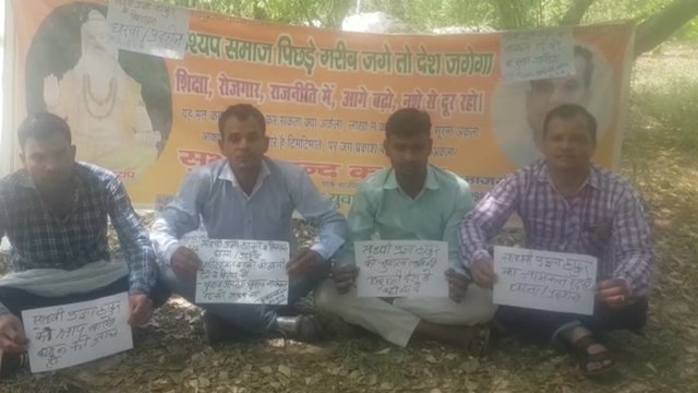 VIDEO: साध्वी प्रज्ञा ठाकुर के बयान से आहत हुआ यूपी का रिटायर्ड फौजी, धरने पर बैठा