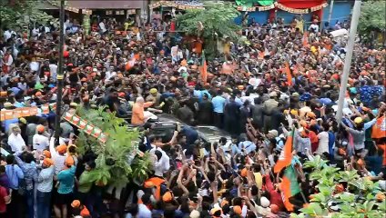 Massive crowd greets Modi in holy city of Varanasi