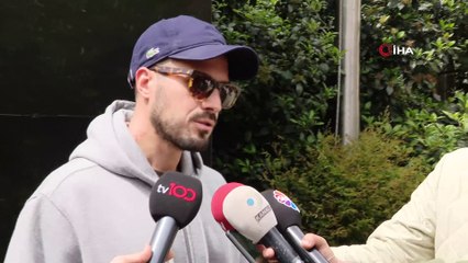 Taksici tarafından bıçaklanan Gökhan Gencebay taburcu oldu