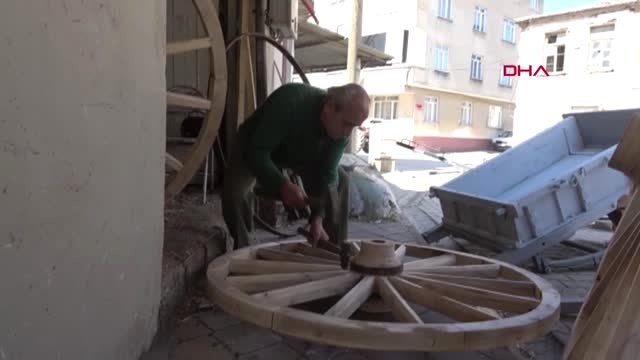 Balıkesir At Arabası Ustası Siparişlere Yetişemiyor