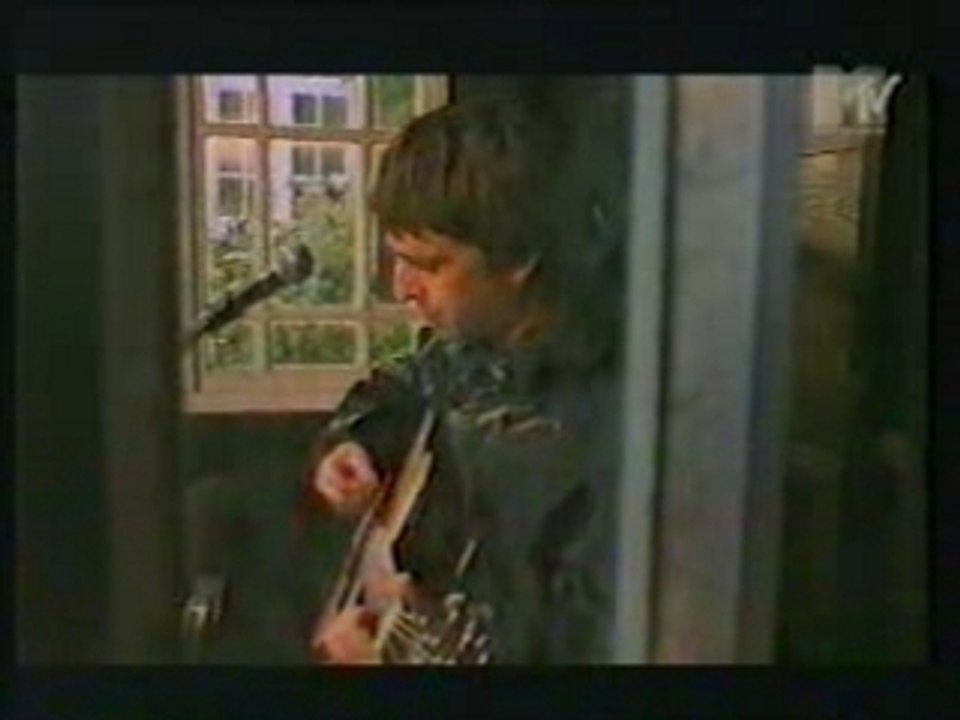 (Videoclip) Oasis - Stand By Me (Acoustic By The Pool)