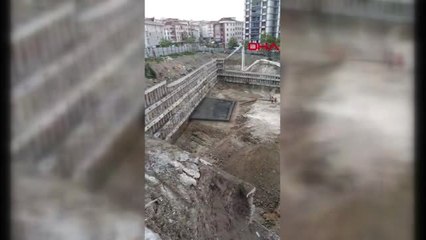 İstanbul Esenyurt'ta Yolda Çökme