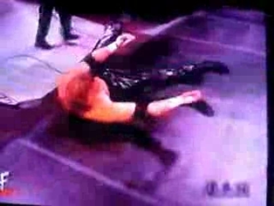 Jeff Hardy (w/Lita) vs Test
