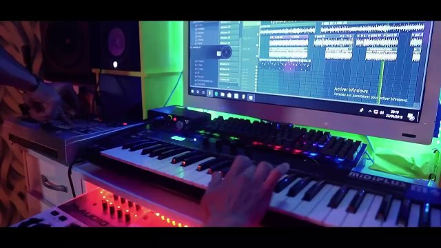 فيديو كليب حصري الشابة صباح تحت العنوان ماللك متلبني غير روح قياني