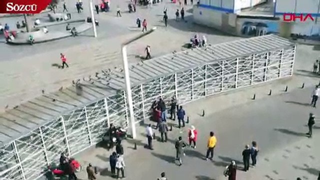 Taksim Meydanı'nda Fotoğrafımı paylaştın kavgası