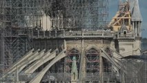 El deán de Notre Dame ve signos de milagros en lo que se ha salvado