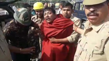 नामांकन खारिज होने से नाराज प्रत्याशी ने विधानसभा के सामने की आत्महत्या की कोशिश