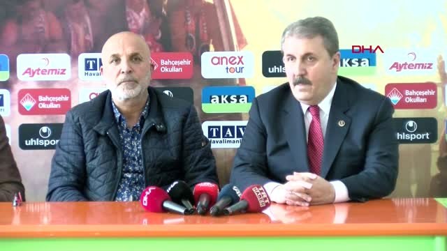 Antalya - Aytemiz Alanyasporlu Futbolcuları Taşıyan Minibüs Kaza Yaptı 1 Ölü, 6 Yaralı