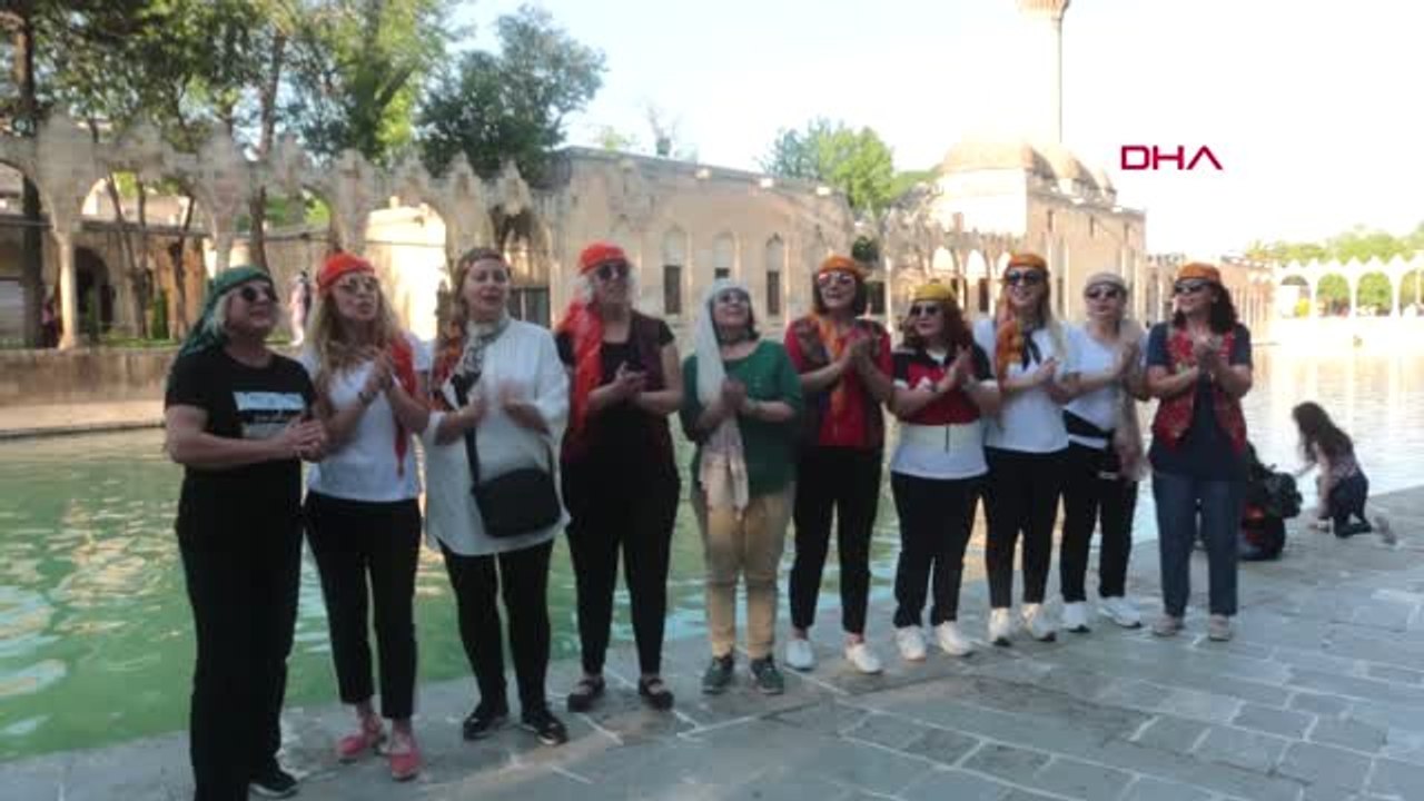 Şanlıurfa Nilüfer Kadın Korosu Üyelerinden Balı...