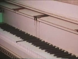 le killer piano de "The Demons Of Ludlow")