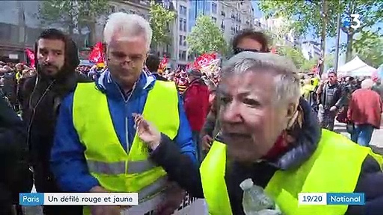 "Gilets jaunes" : la CGT rejoint le cortège en espérant une convergence des luttes