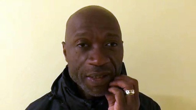 R2 (18ème journée) – Bailly OURAGA réagit après la victoire du FC VENISSIEUX contre l’AS BRON GL